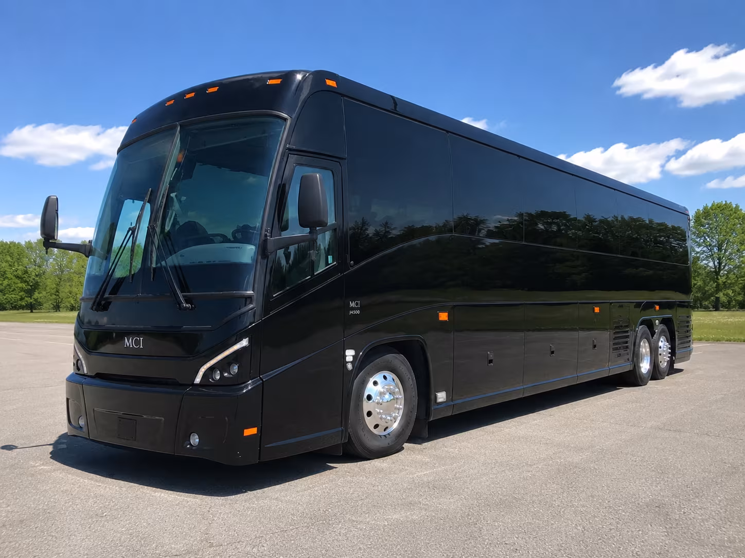 atlanta braves fan bus rentals from warner robins to truist park