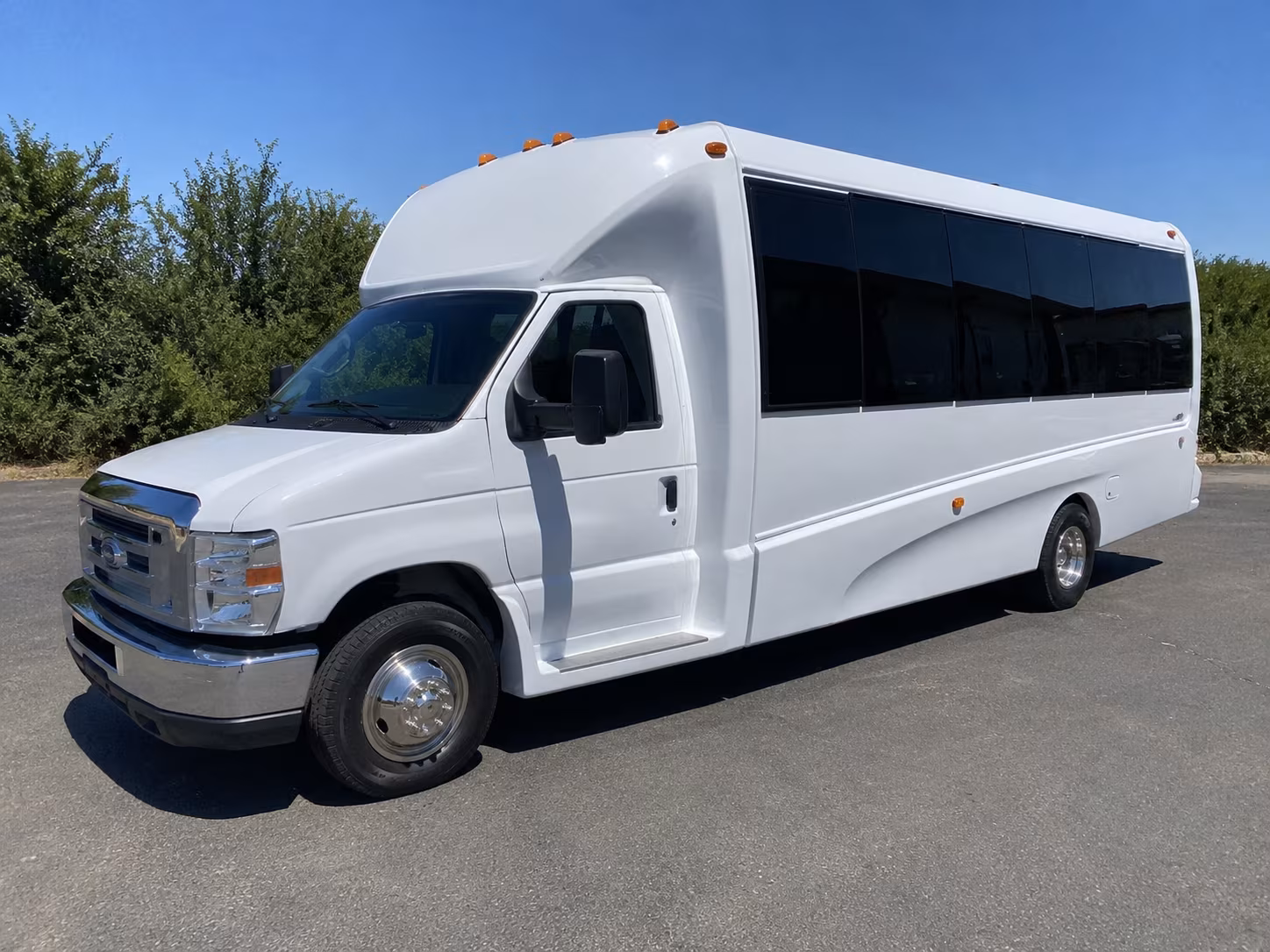 book your bachelorette party bus in warner robins before the date is gone