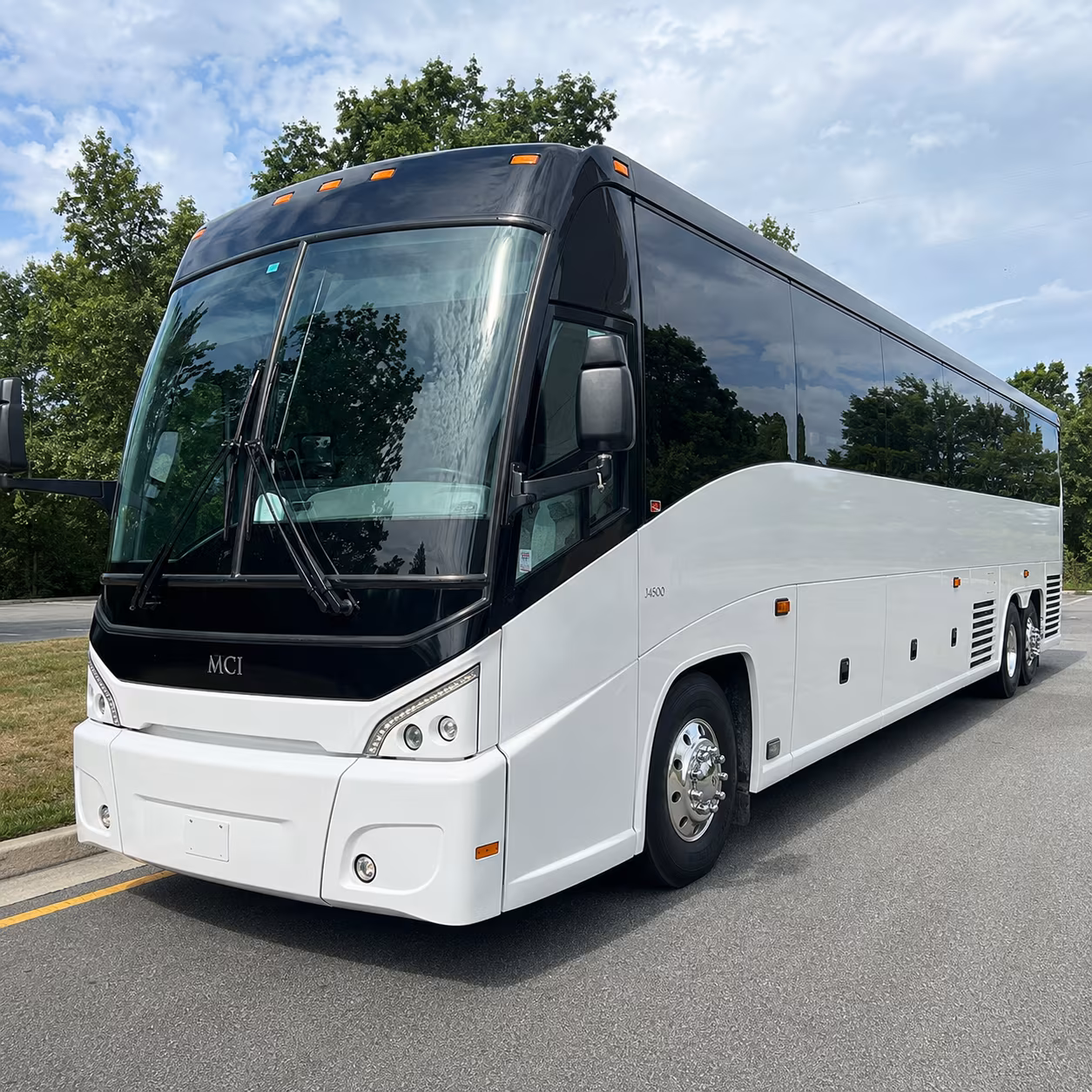 buses to atlanta concert venues state farm arena ameris bank amphitheatre and more