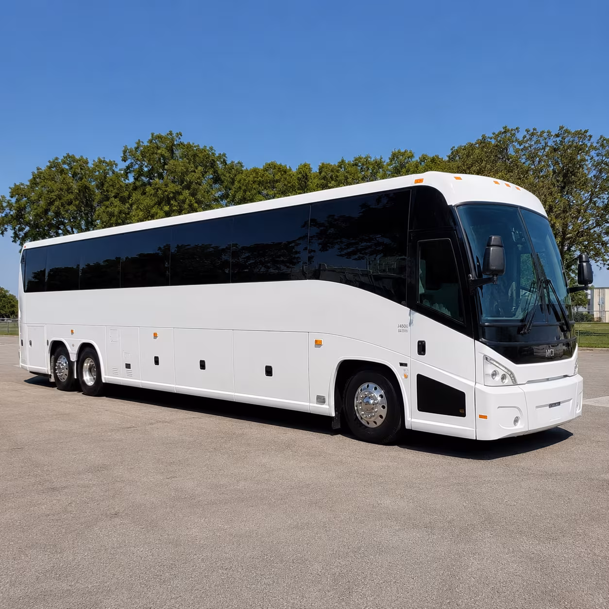 in warner robins corporate airport runs to atl are easy with a charter bus