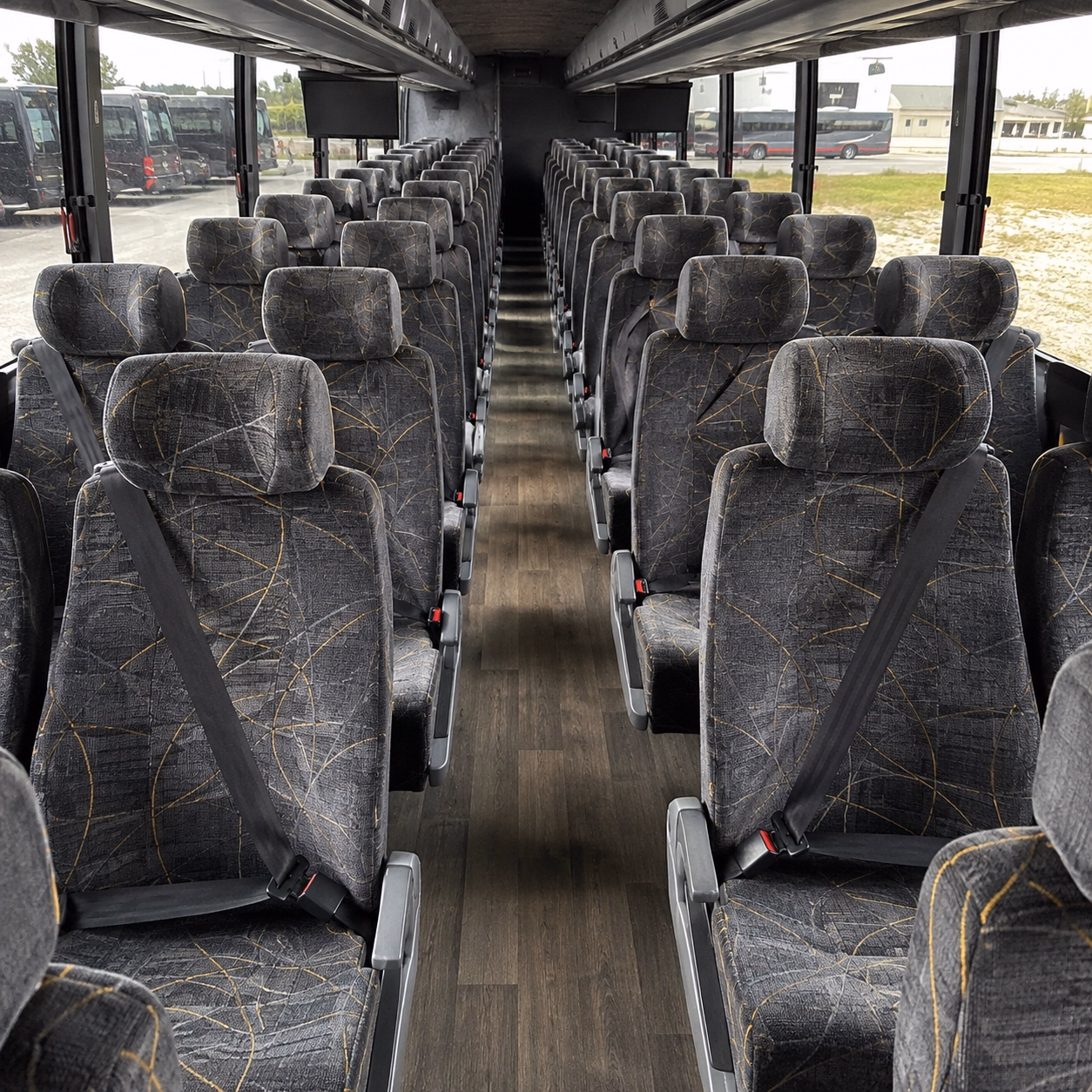 warner robins airport transportation onboard seating