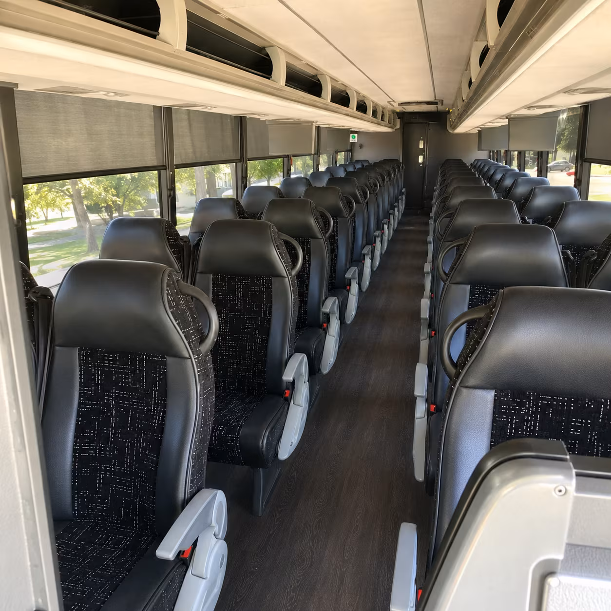 warner robinscharter bus services